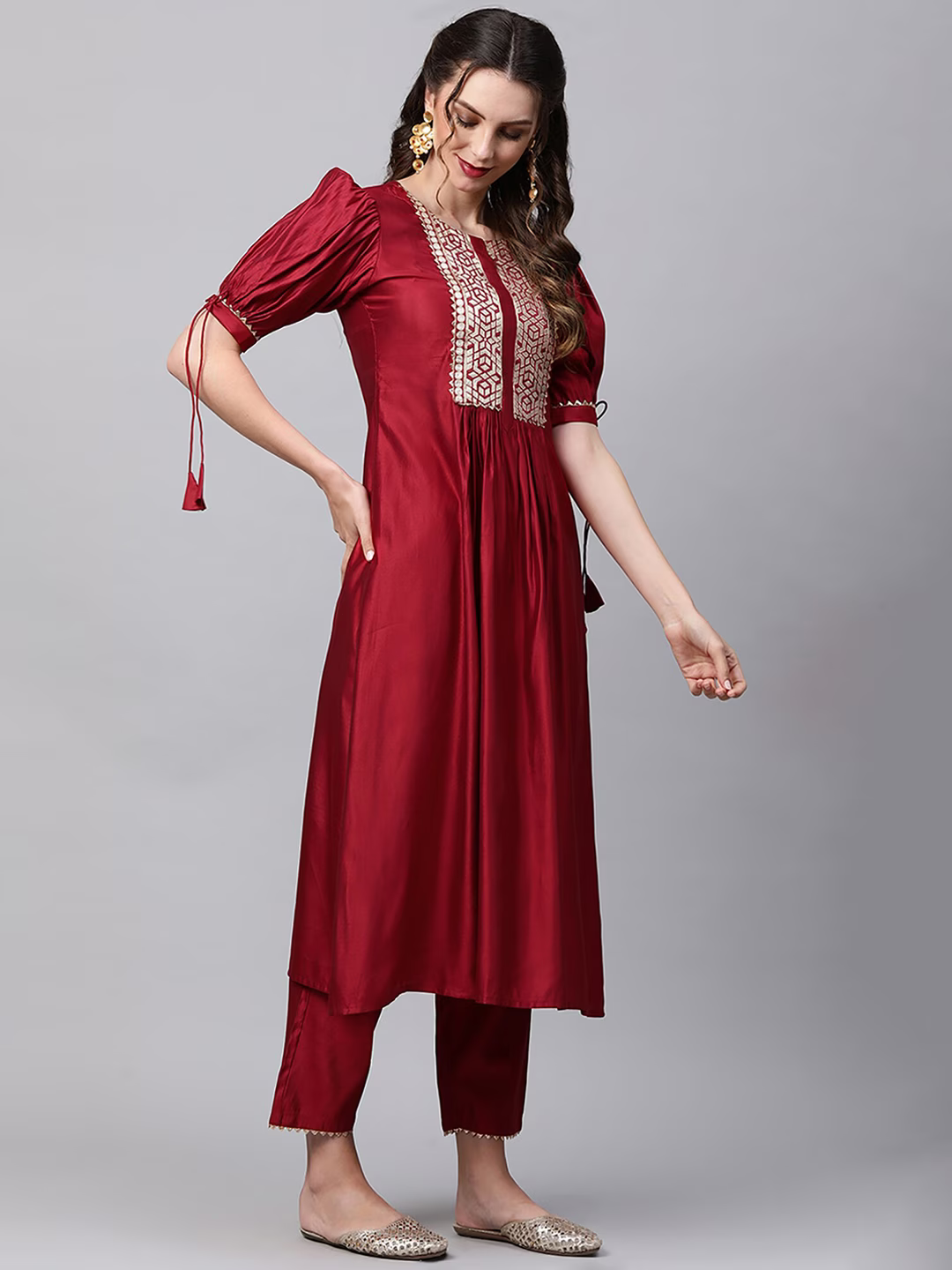 Women Red Yoke Design Liva Kurta with Trousers