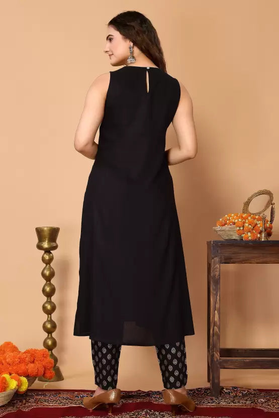 Women Black Viscose Rayon Kurta Pant Set