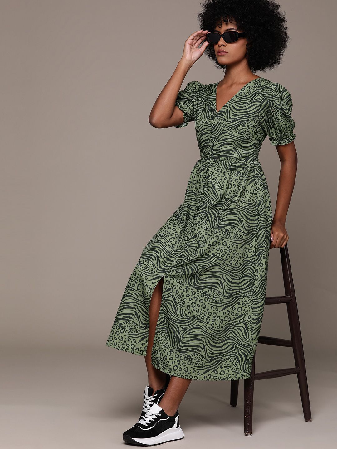 Animal Printed Puff Sleeves A-Line Midi Dress