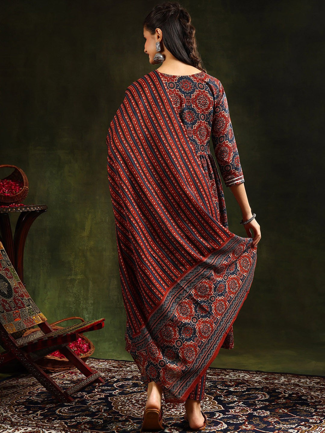 Ethnic Motifs Printed Anarkali Kurta With Trousers & Dupatta