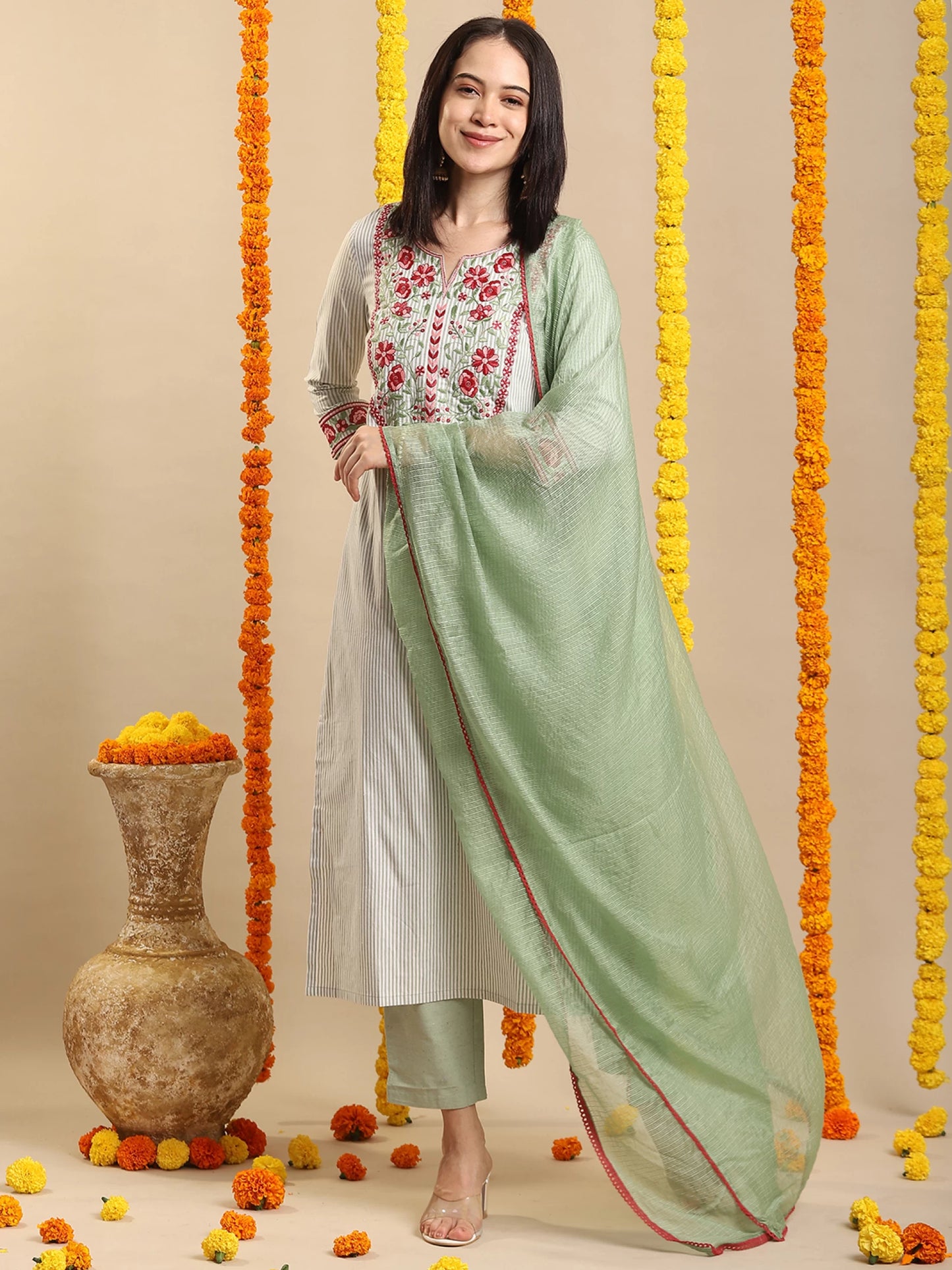 Women Cotton Rayon Sweetheart Neck Kurta set