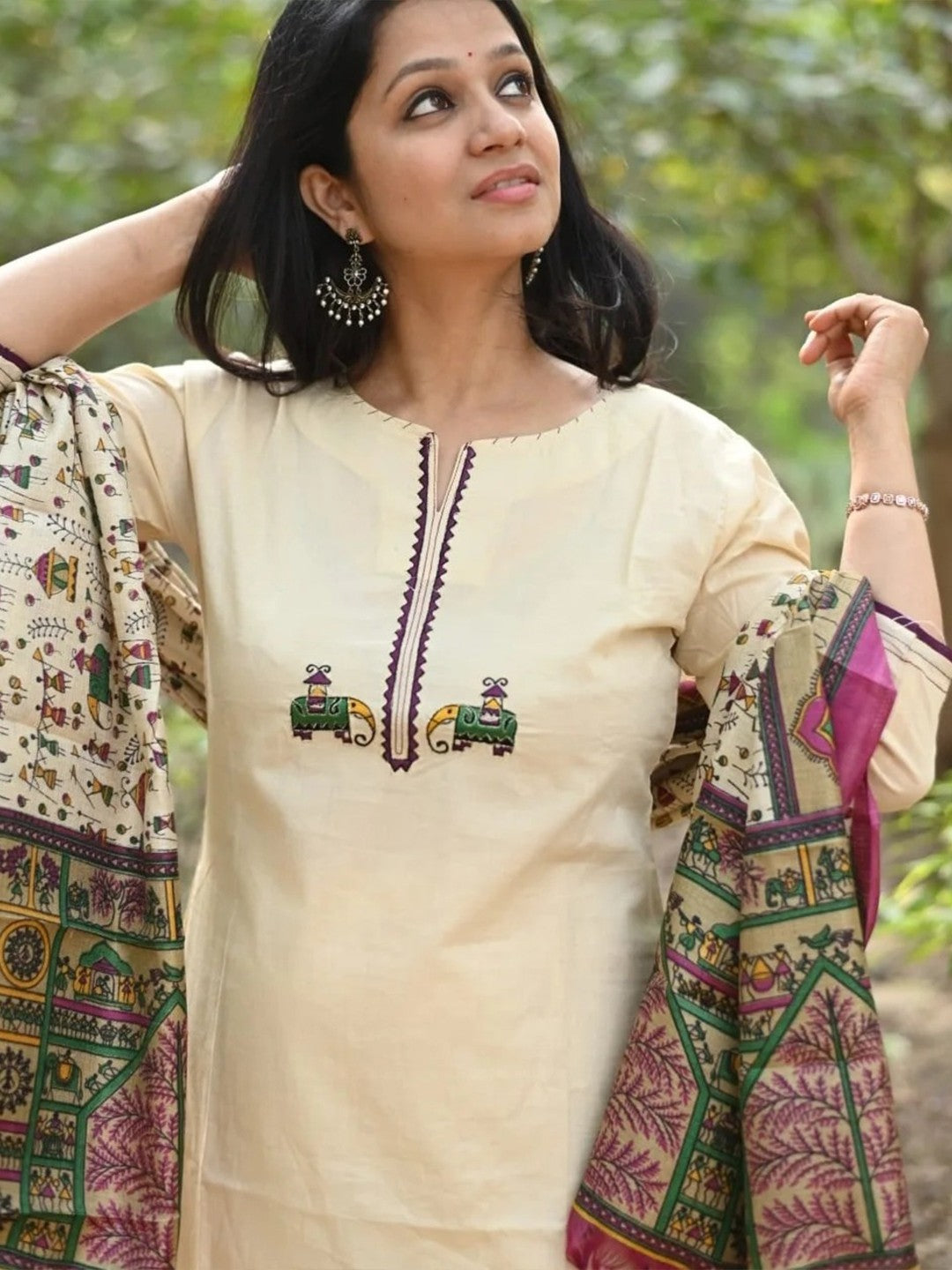 Ethnic Motifs Printed Straight Kurta with Trousers & Dupatta