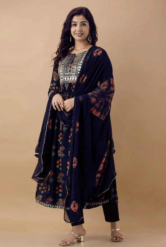 Women Viscose Rayon Kurta Pant Dupatta Set