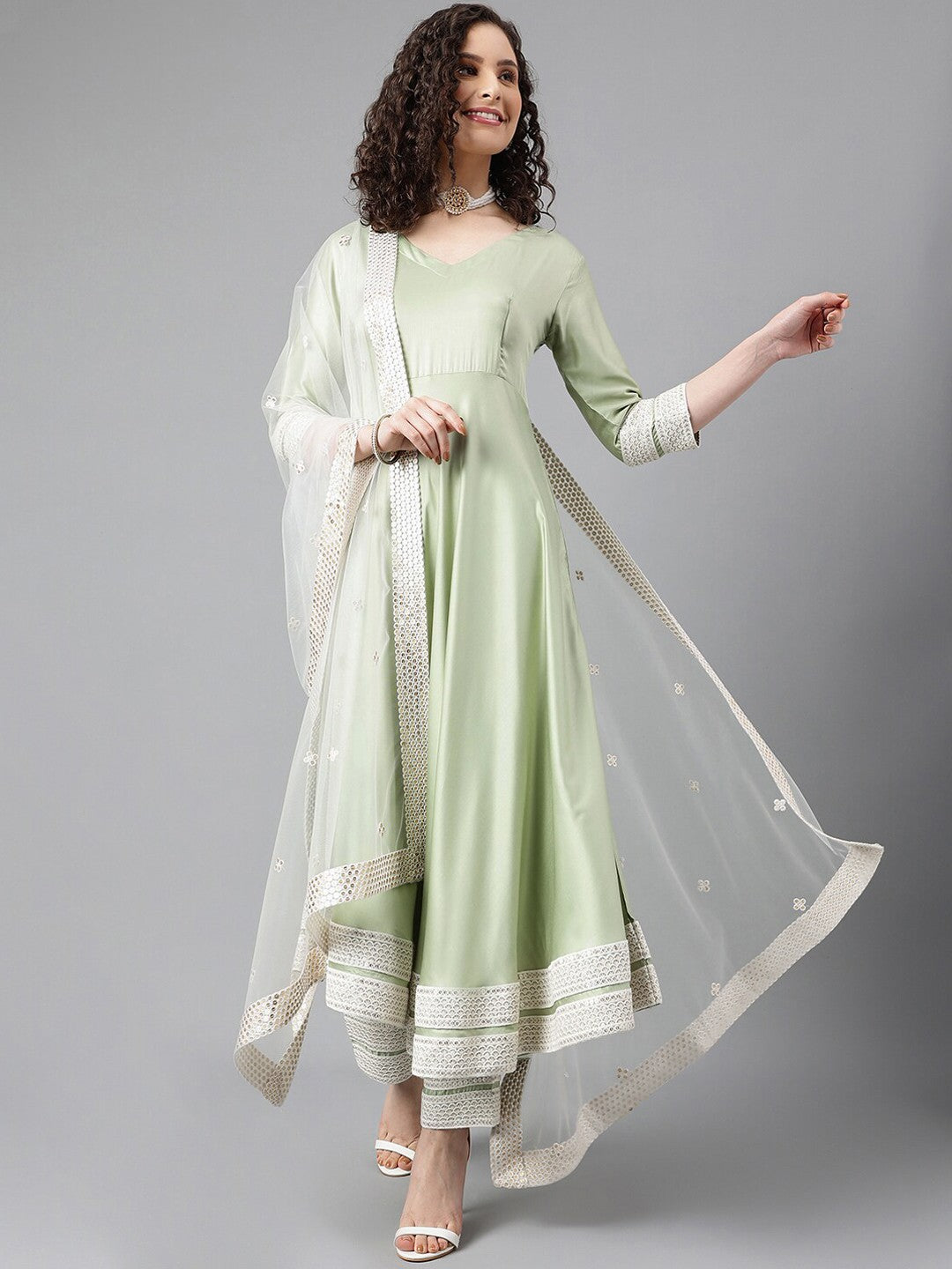 Women Regular Thread Work Kurta with Trousers & With Dupatta