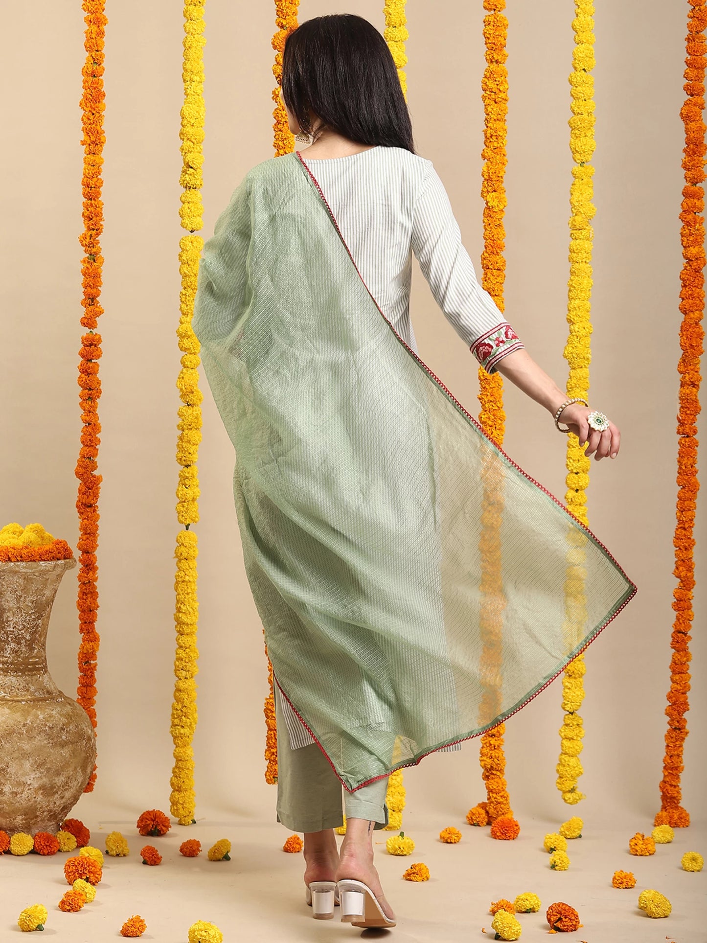 Women Cotton Rayon Sweetheart Neck Kurta set