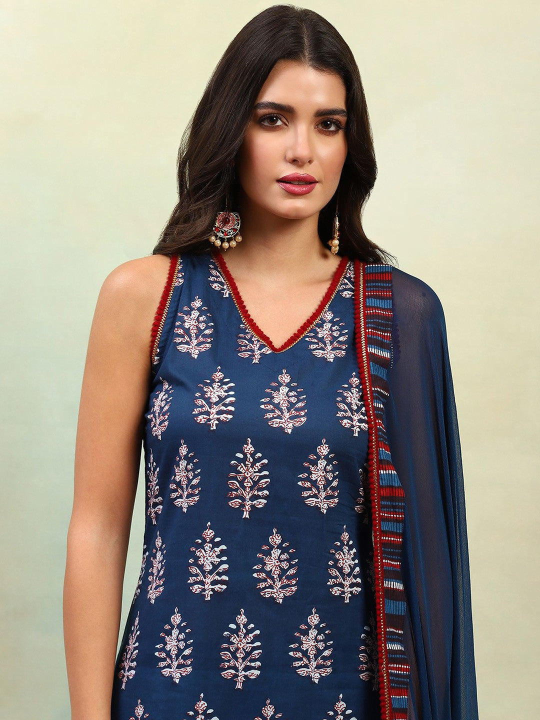 Ethnic Motifs Printed V-Neck Sleeveless Pure Cotton Kurta with Palazzo & Dupatta