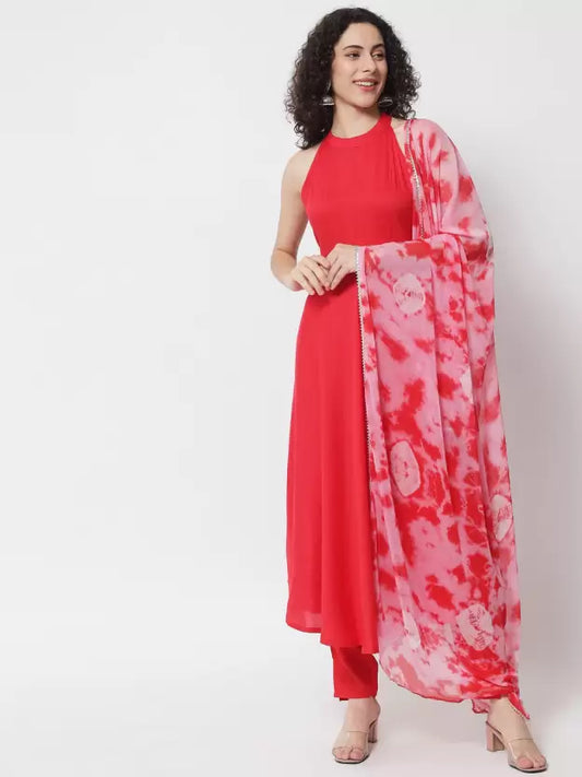 Women Halter-neck Viscose Rayon Kurta, Pant And Dupatta Set