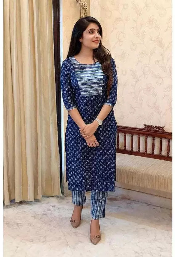 Women Blue & White Viscose Rayon Kurta and Pant Set