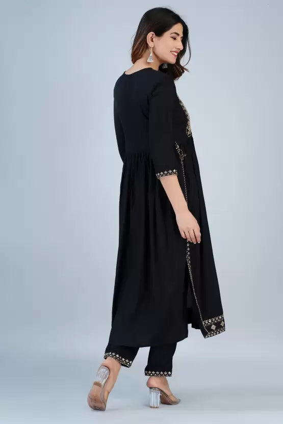 Women Black Viscose Rayon Kurta Pant Set