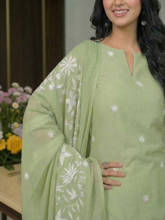 Women Floral Embroidered Regular Thread Work Chanderi Cotton Kurta with Trousers & With Dupatta