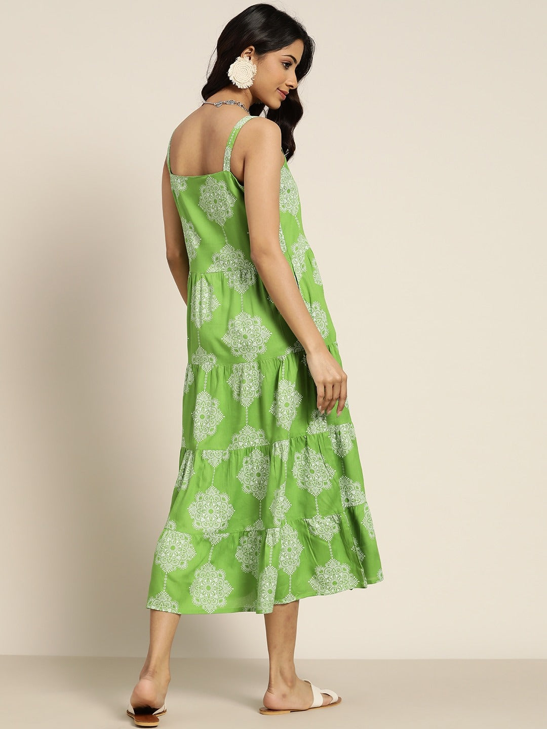 Women Green & White Ethnic Motifs Printed Tiered A-Line Dress