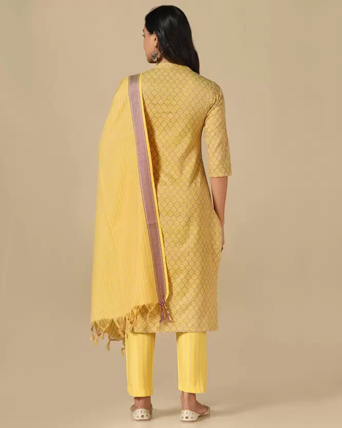 Women Pure Cotton Elegant Kurta, Pant And Dupatta Set