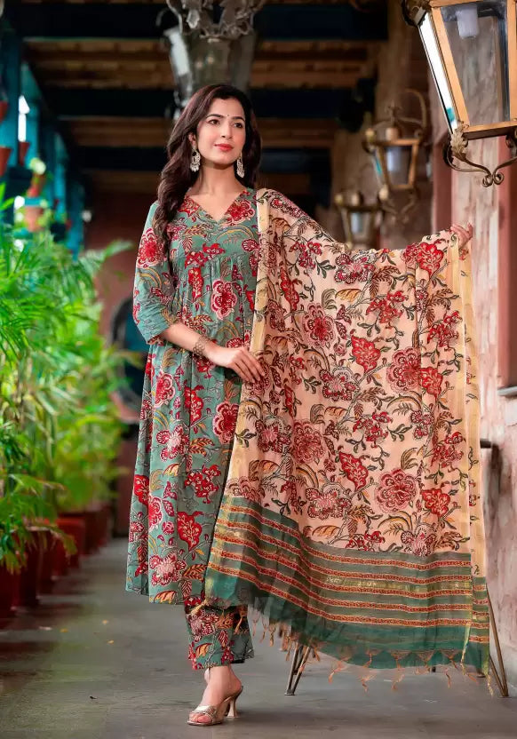 Women Floral Green & Red Viscose Rayon Kurta Pant Dupatta Set