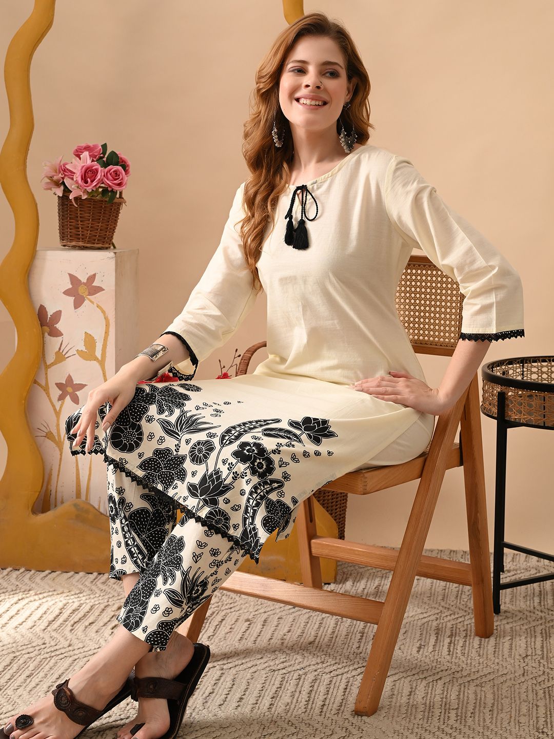 Floral Printed Round Neck Pure Cotton Straight Kurta With Trousers - Amy's Cart