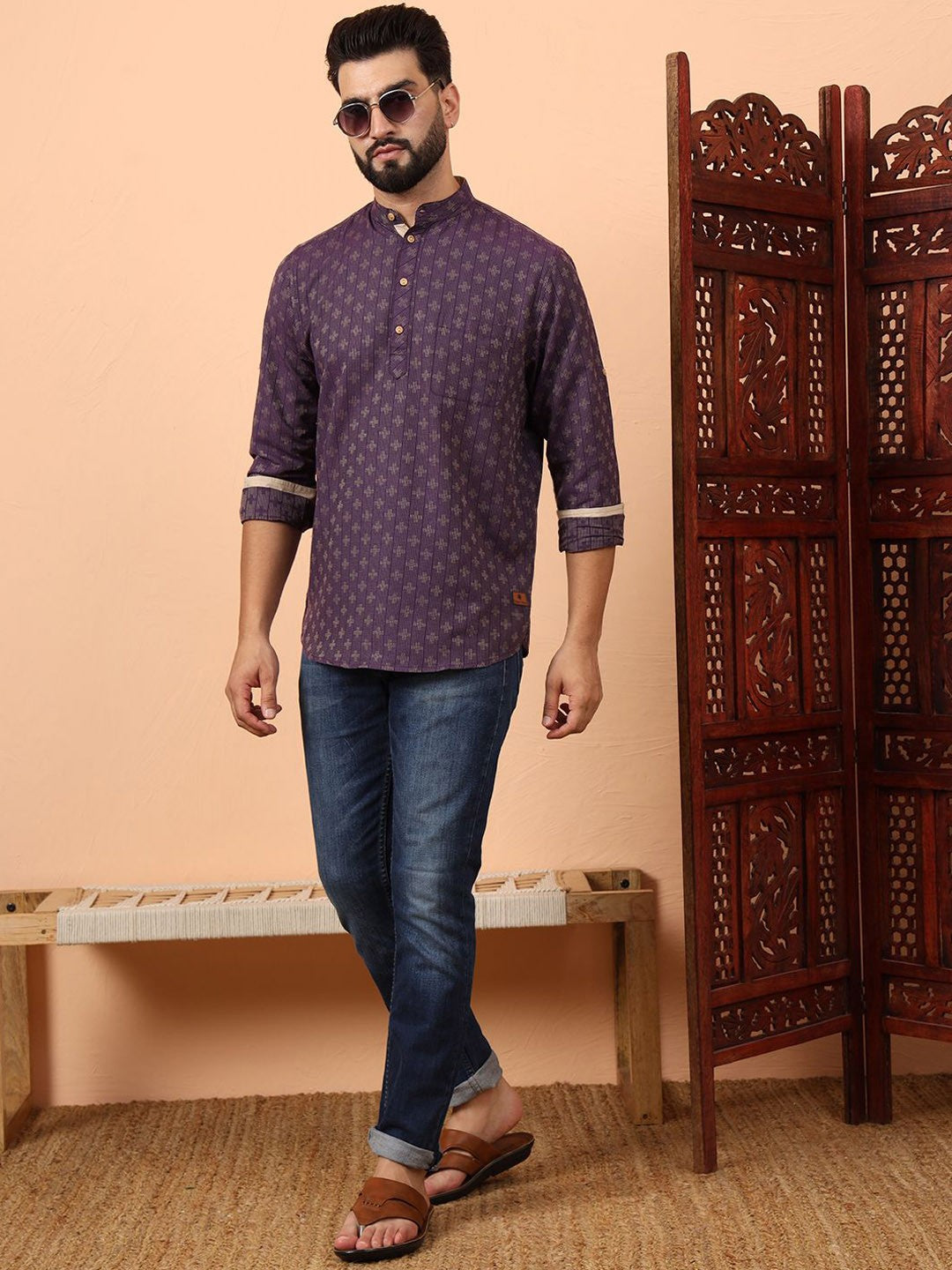 Geometric Woven Design Mandarin Collar Straight Short Kurta