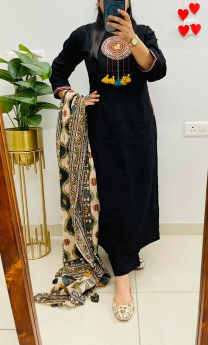 Women Pure Cotton Kurta Pant Dupatta Set