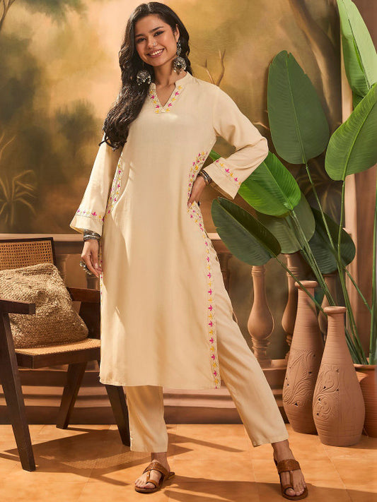 Women Ethnic Motifs Embroidered Regular Thread Work Kurta with Trousers