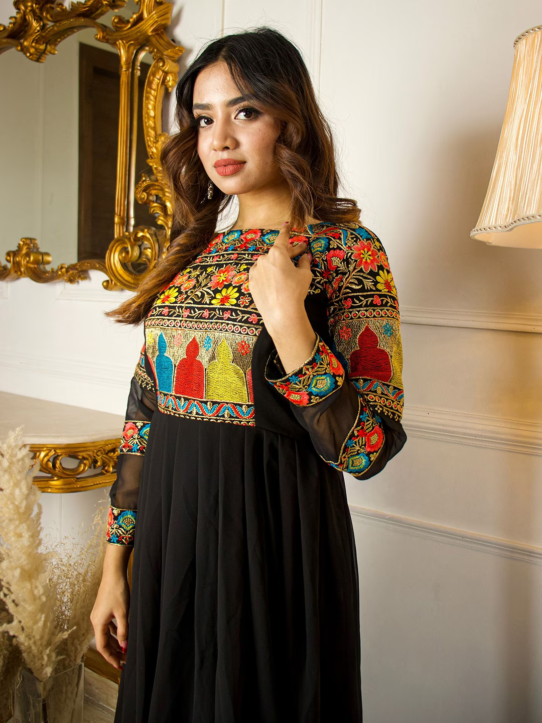 Floral Embroidered Thread Work Kurta With Trousers