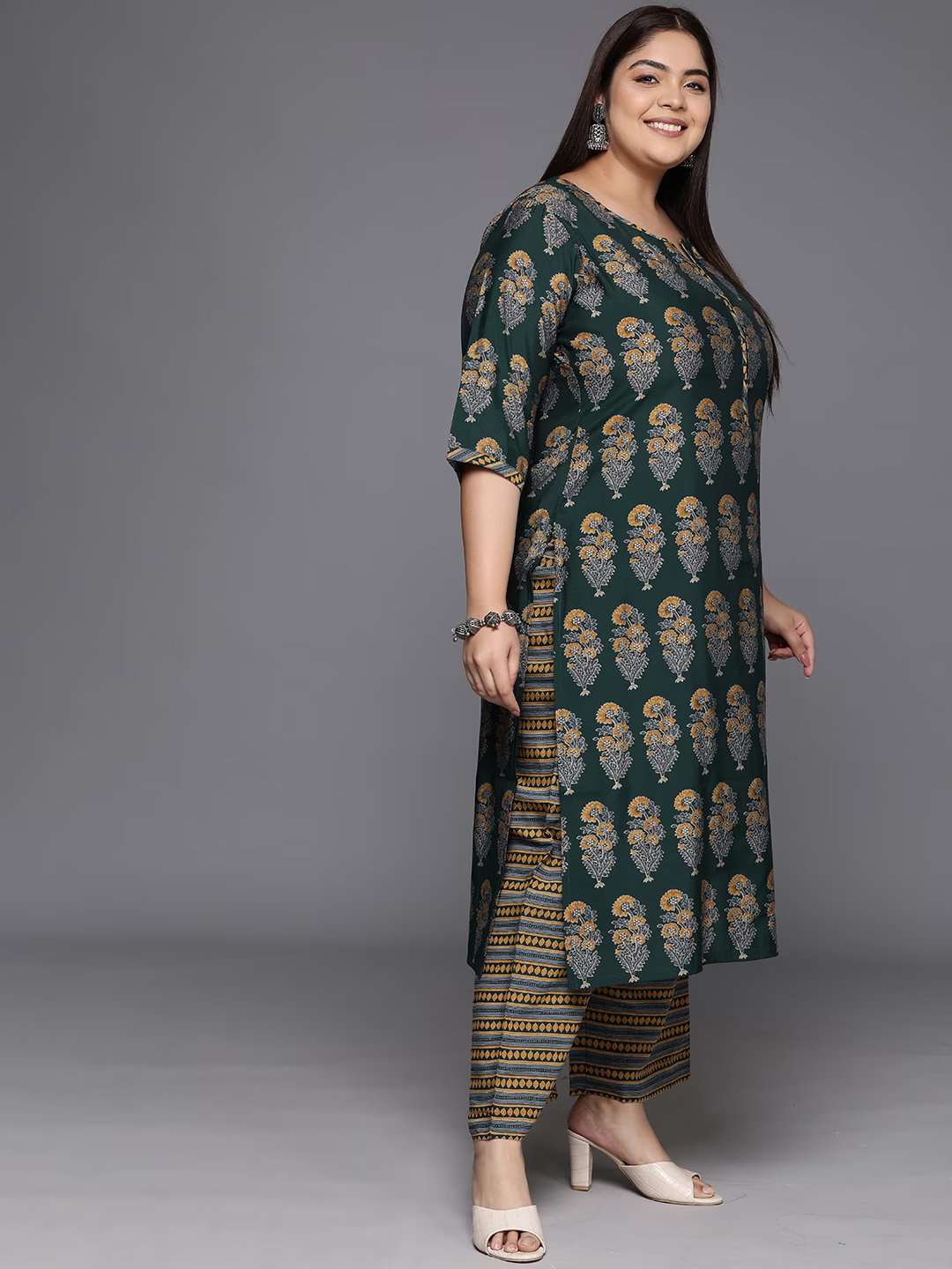 Women Floral Printed Regular Kurta with Palazzos & With Dupatta