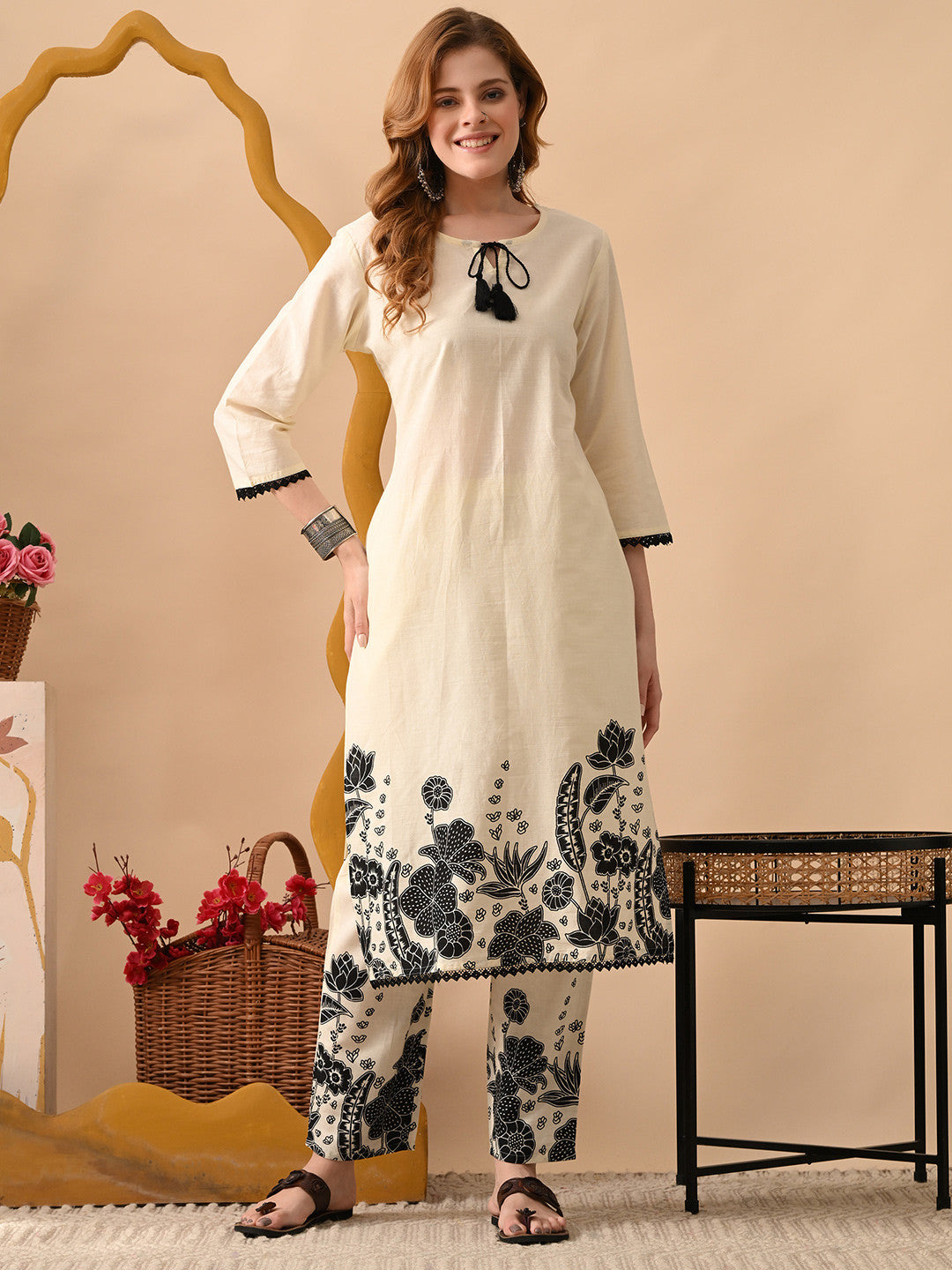 Floral Printed Round Neck Pure Cotton Straight Kurta With Trousers - Amy's Cart