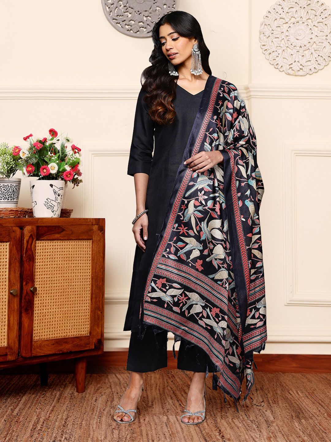 V-Neck Black Straight Kurta With Trouser & Dupatta