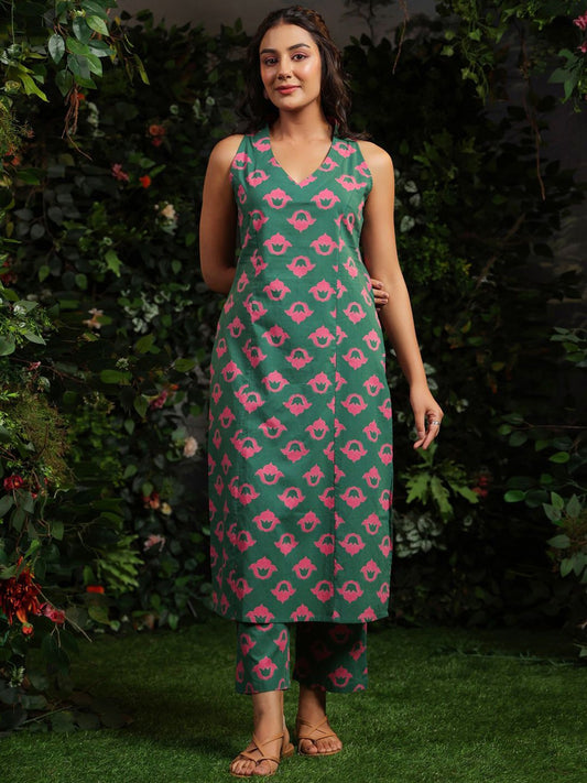 Floral Printed V-Neck Straight Pure Cotton Kurta With Trousers
