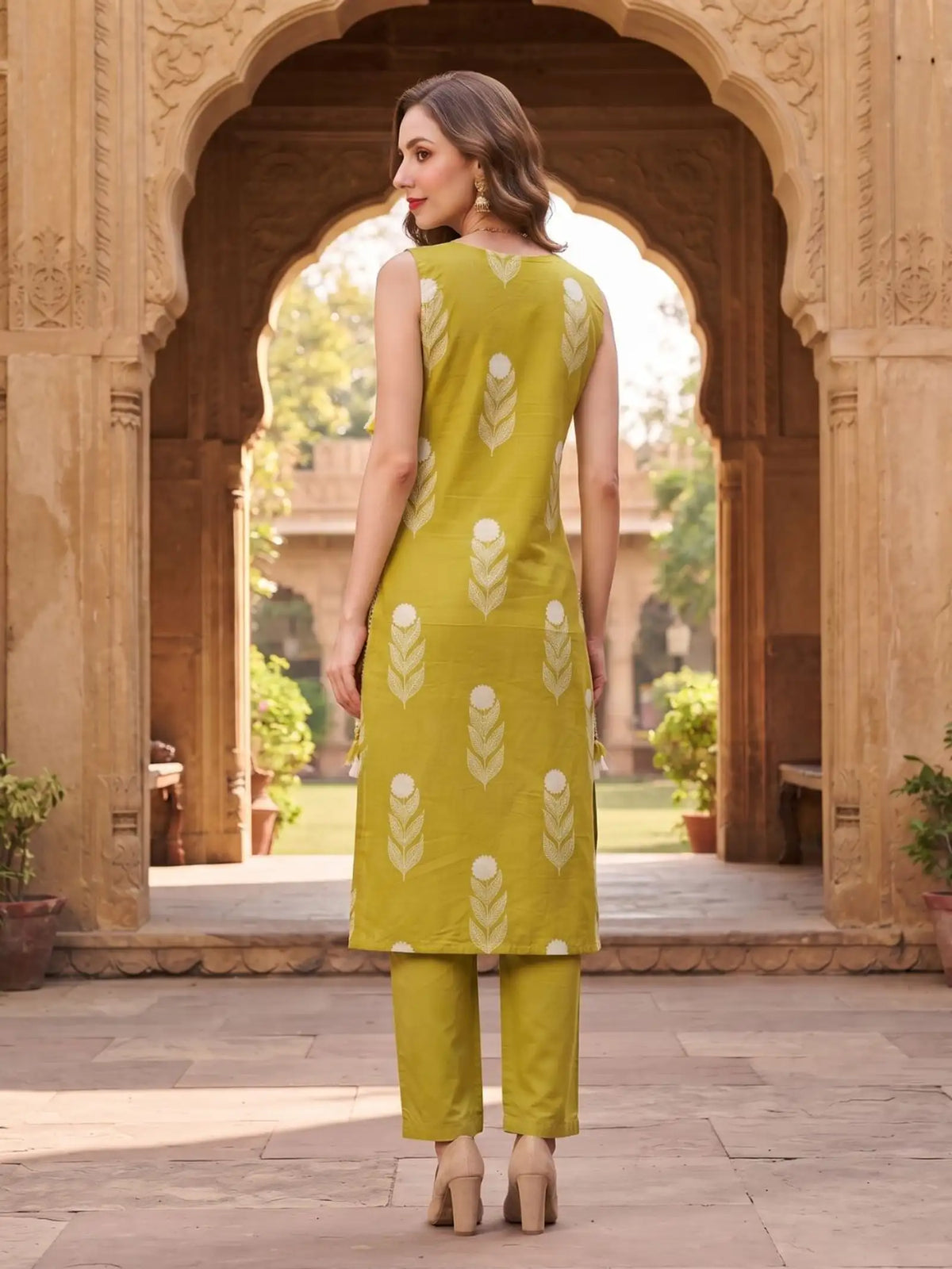 Women Lime Green Pure Cotton Kurta Pant Set