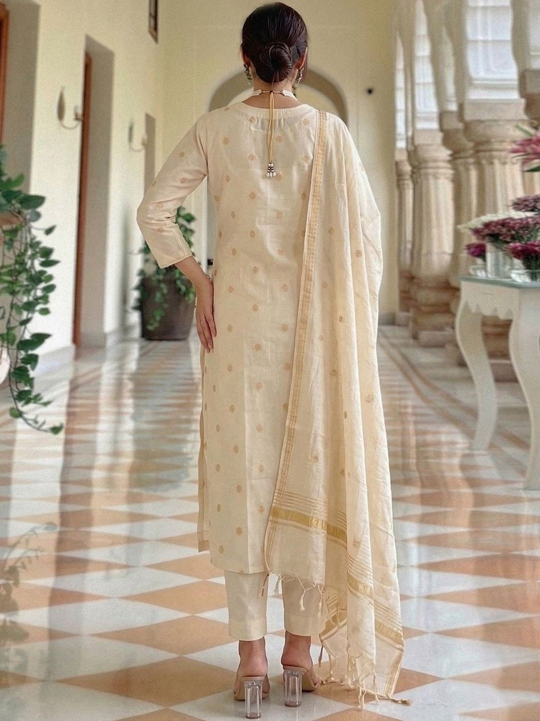 Women Printed Regular Kurta with Trousers & With Dupatta