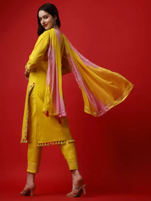 Women Yellow Cotton Blend Kurta Pant Set