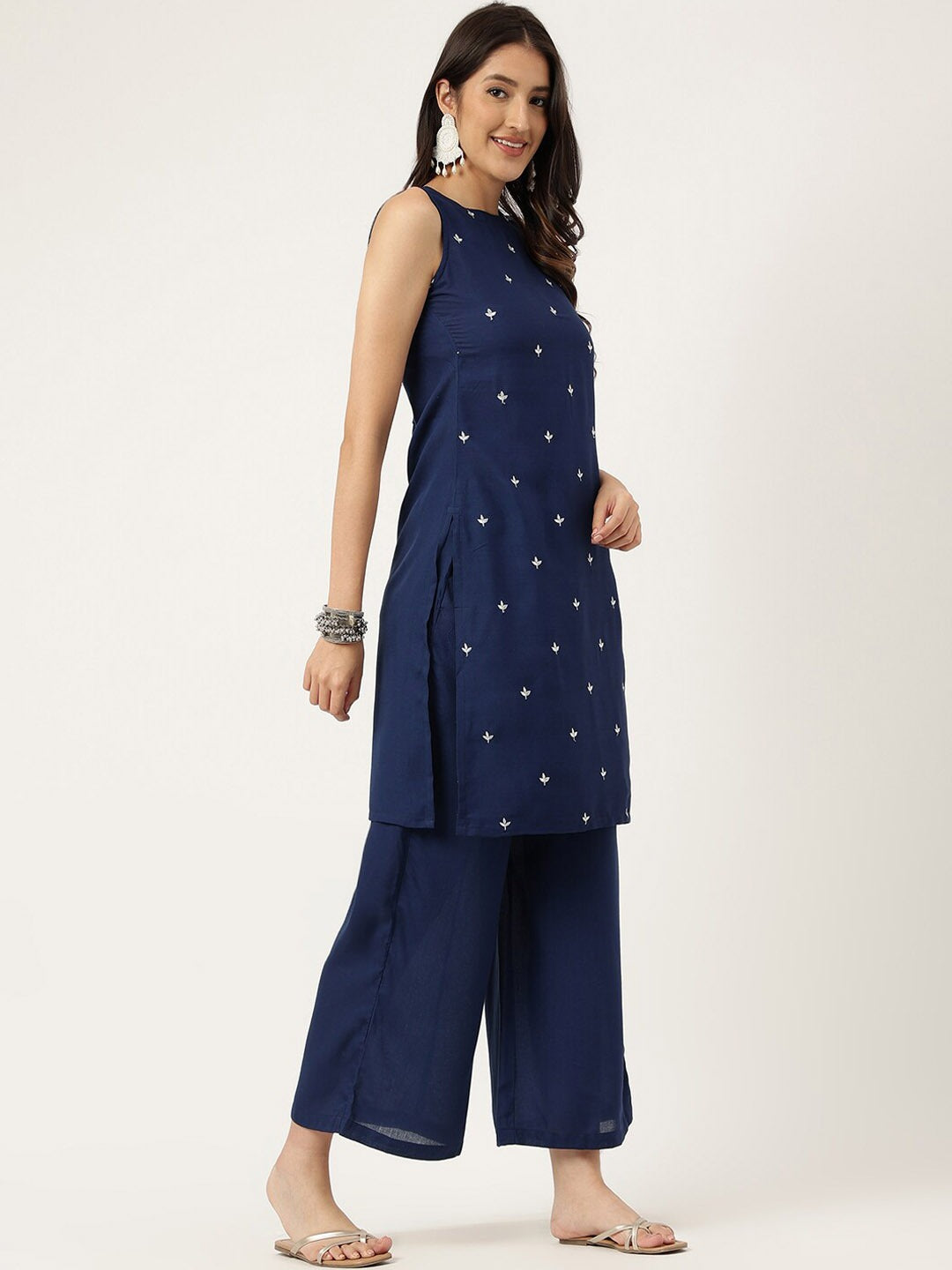 Women Embroidered Regular Kurta with Palazzos