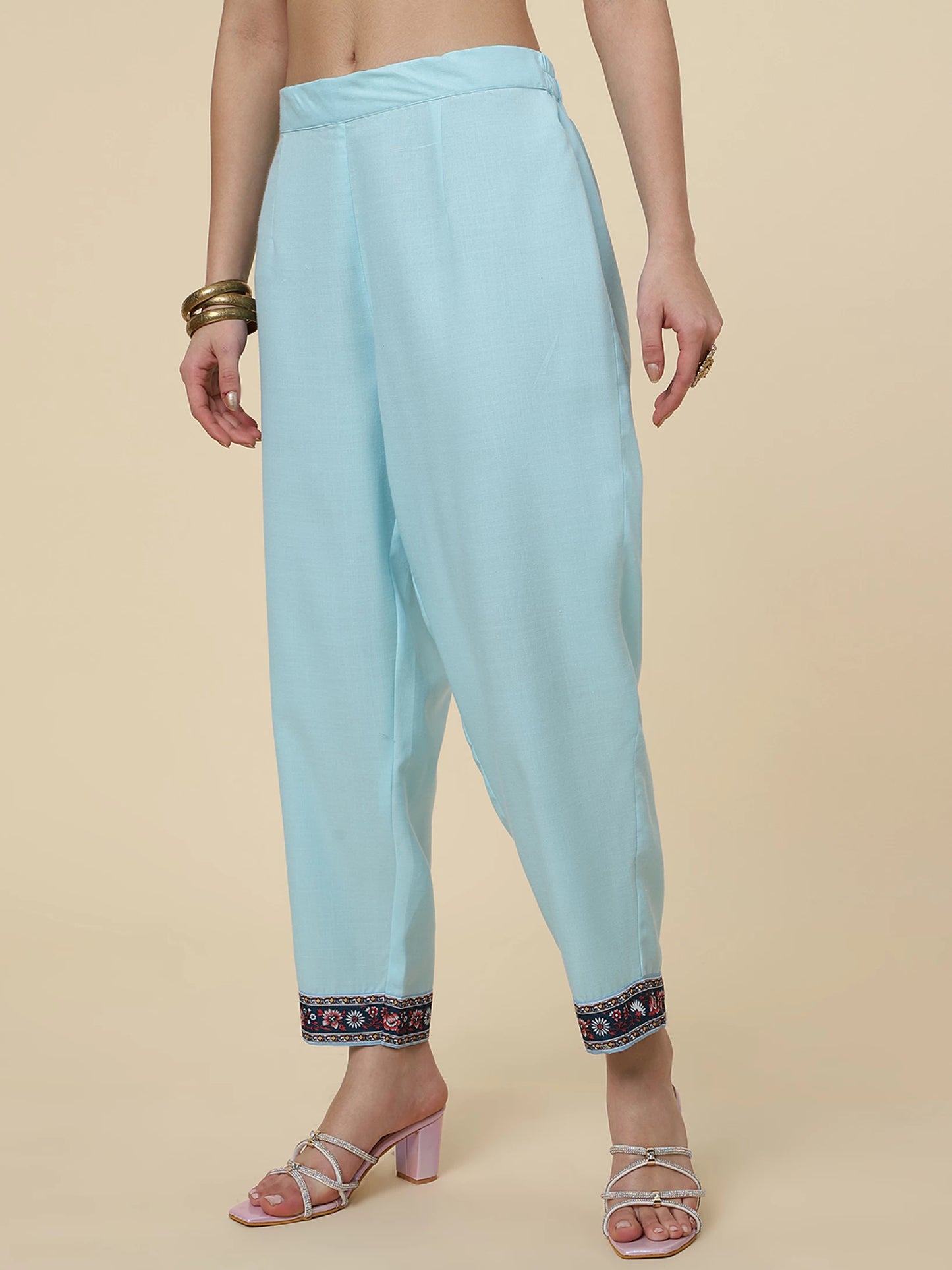 Women Cotton Blend Kurta Pant Dupatta Set