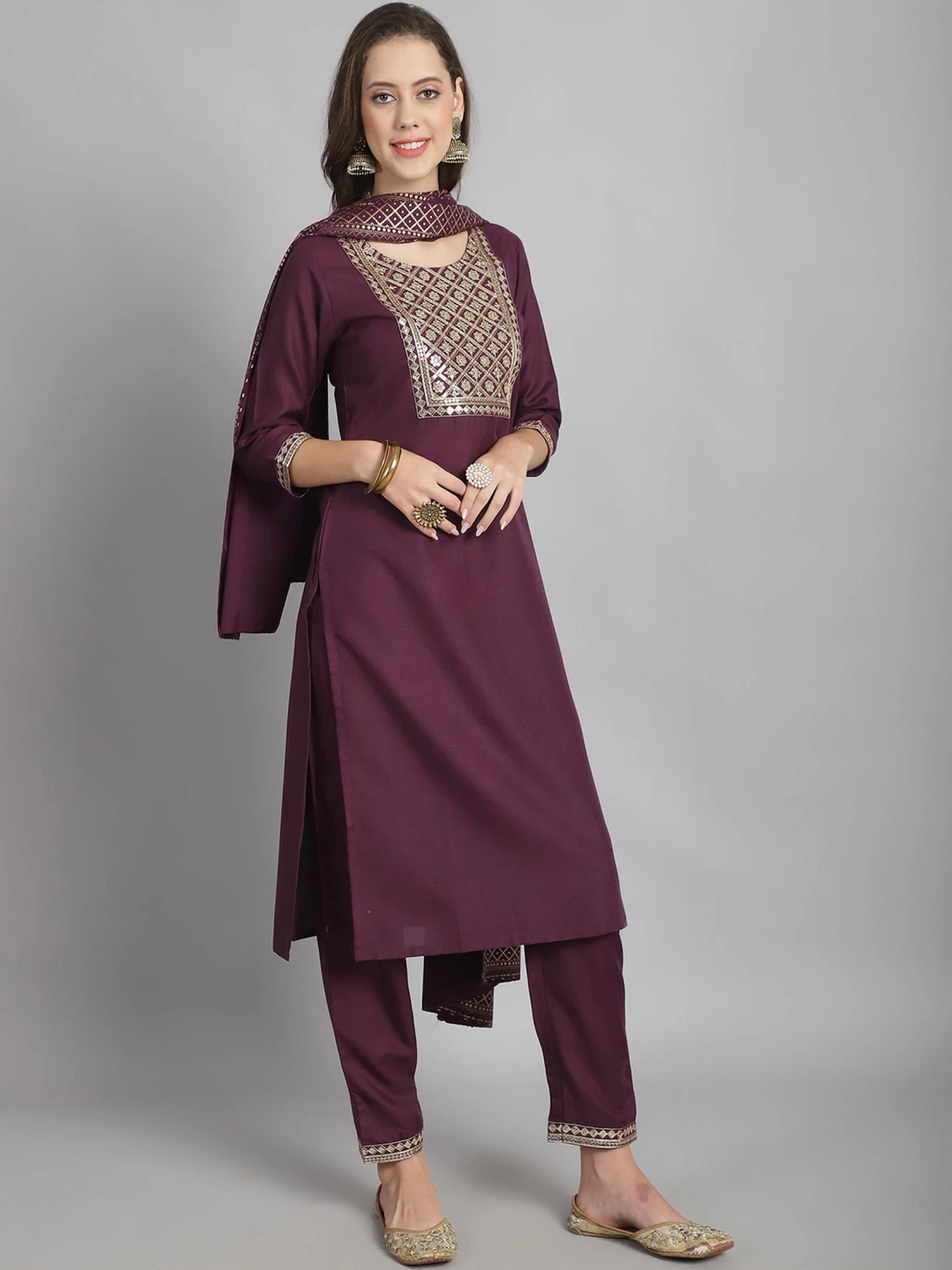 Women Cotton Blend Kurta Pant Dupatta Set