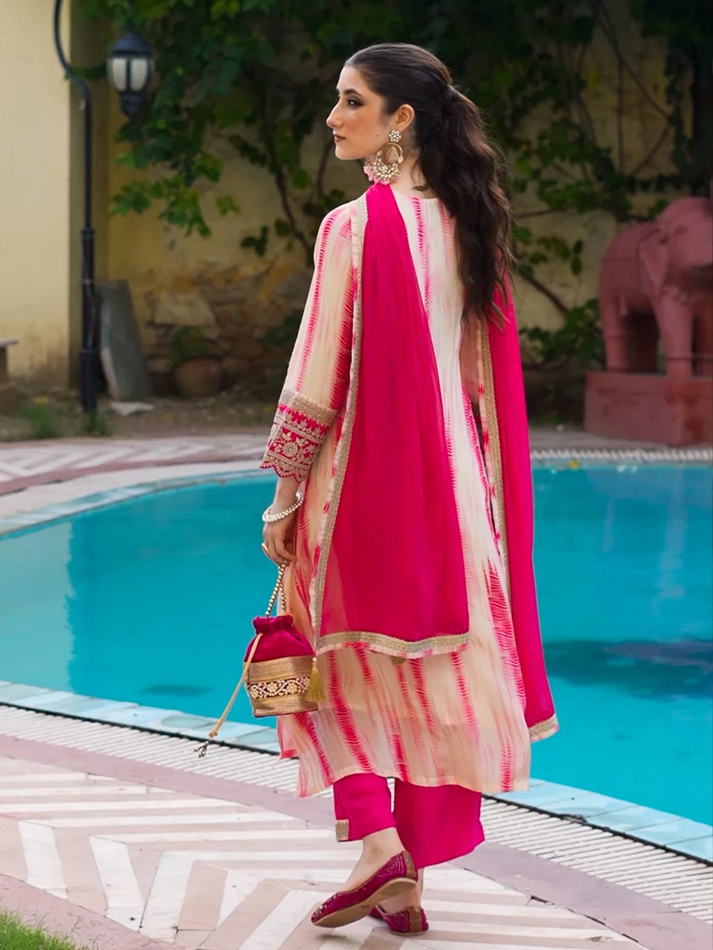 Women Silk Blend Kurta Pant Dupatta Set