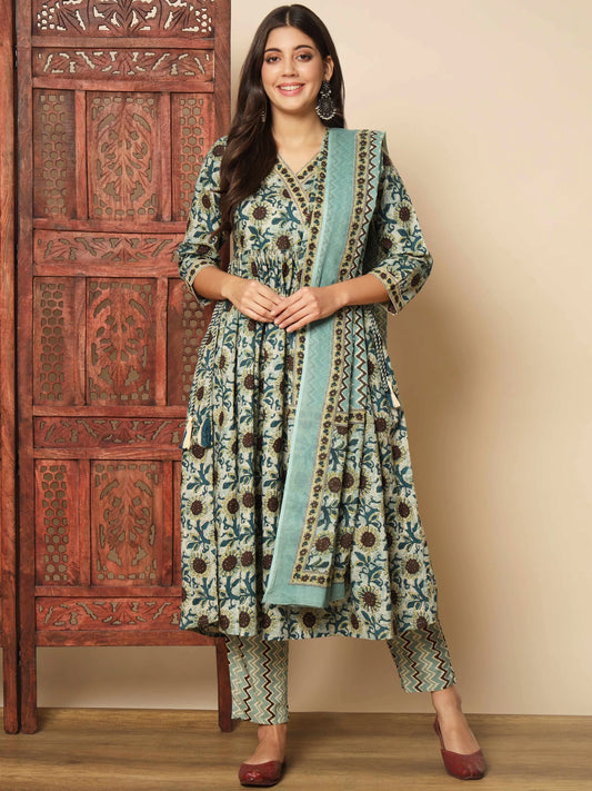 Women Pure Cotton Kurta Pant Dupatta Set