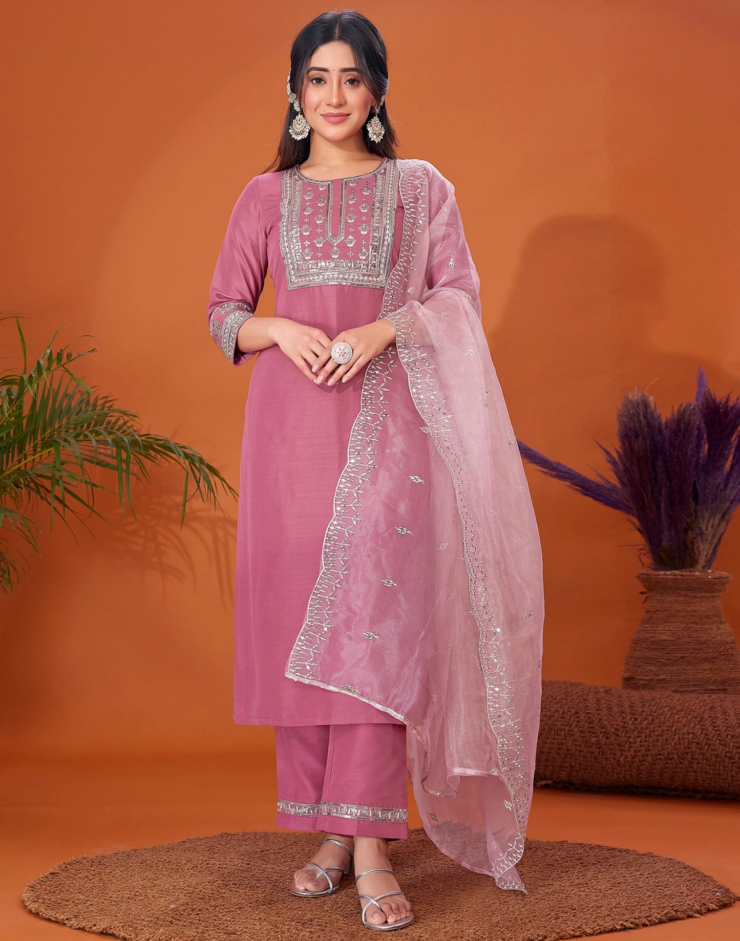 Women Cotton Blend Kurta Pant Dupatta Set