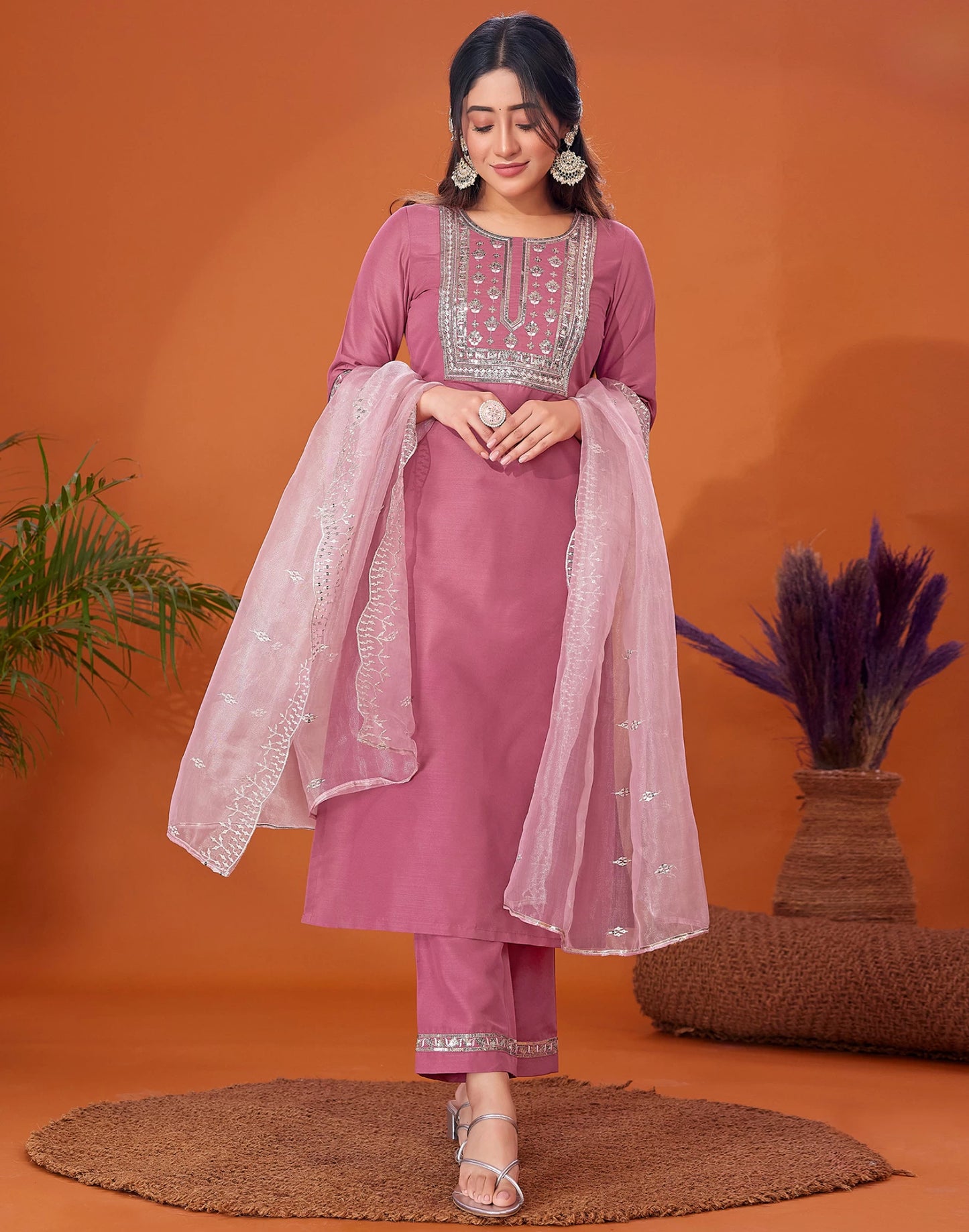 Women Cotton Blend Kurta Pant Dupatta Set