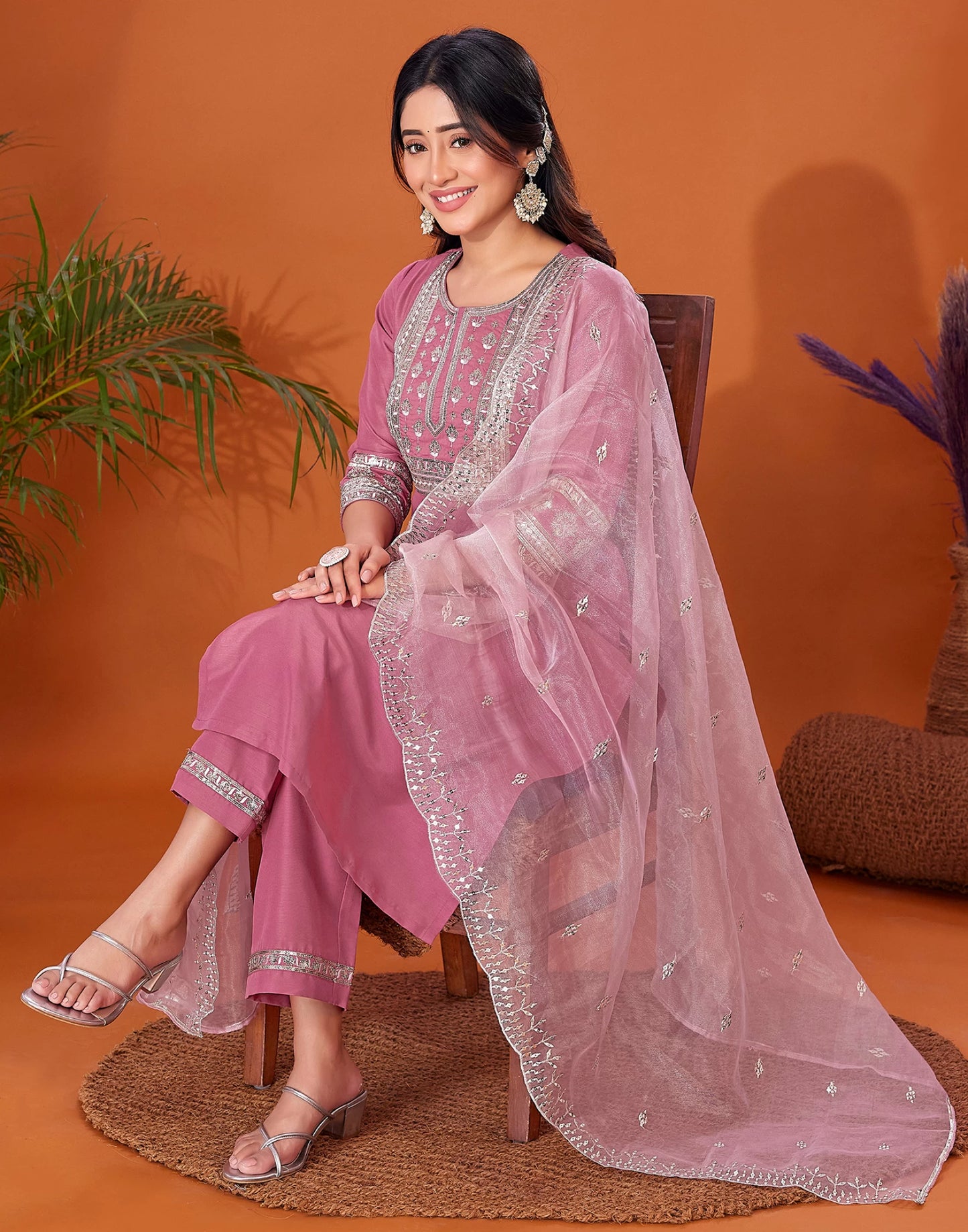 Women Cotton Blend Kurta Pant Dupatta Set