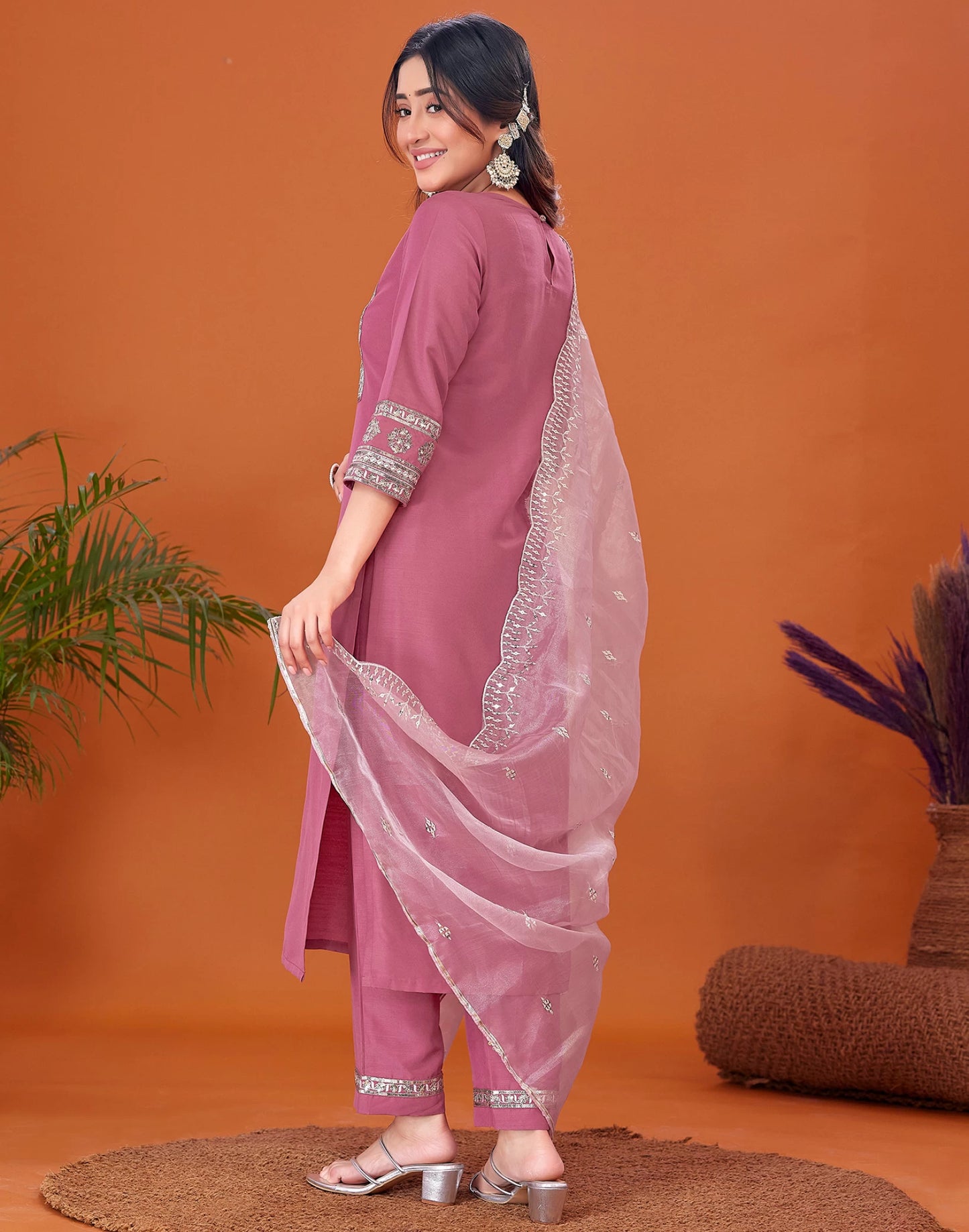 Women Cotton Blend Kurta Pant Dupatta Set