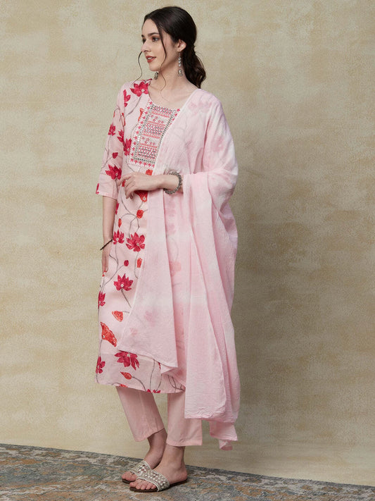 Women Viscose Rayon Kurta Pant Dupatta Set