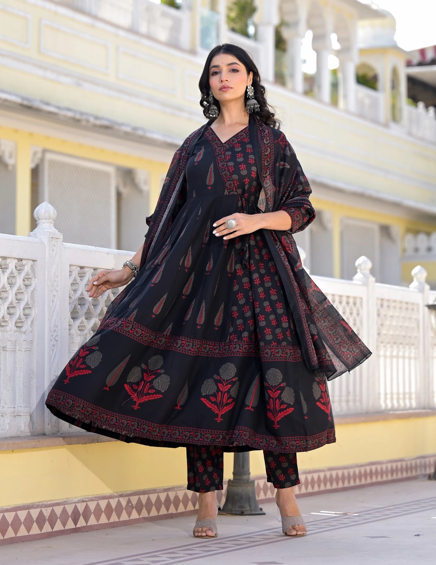 Women Viscose Rayon Kurta Pant Dupatta Set