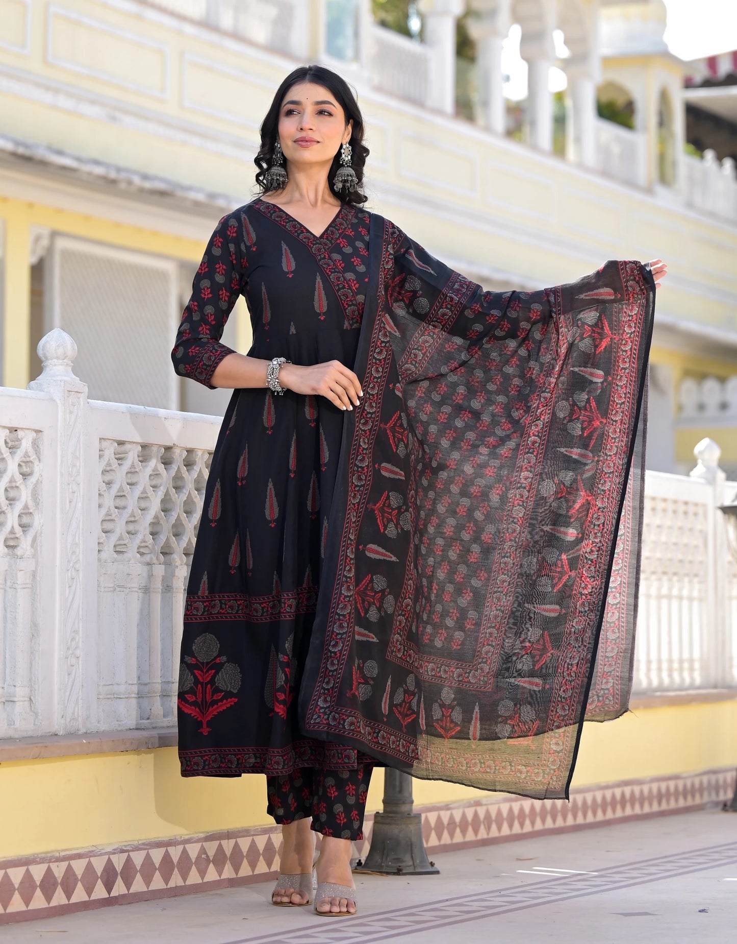 Women Viscose Rayon Kurta Pant Dupatta Set