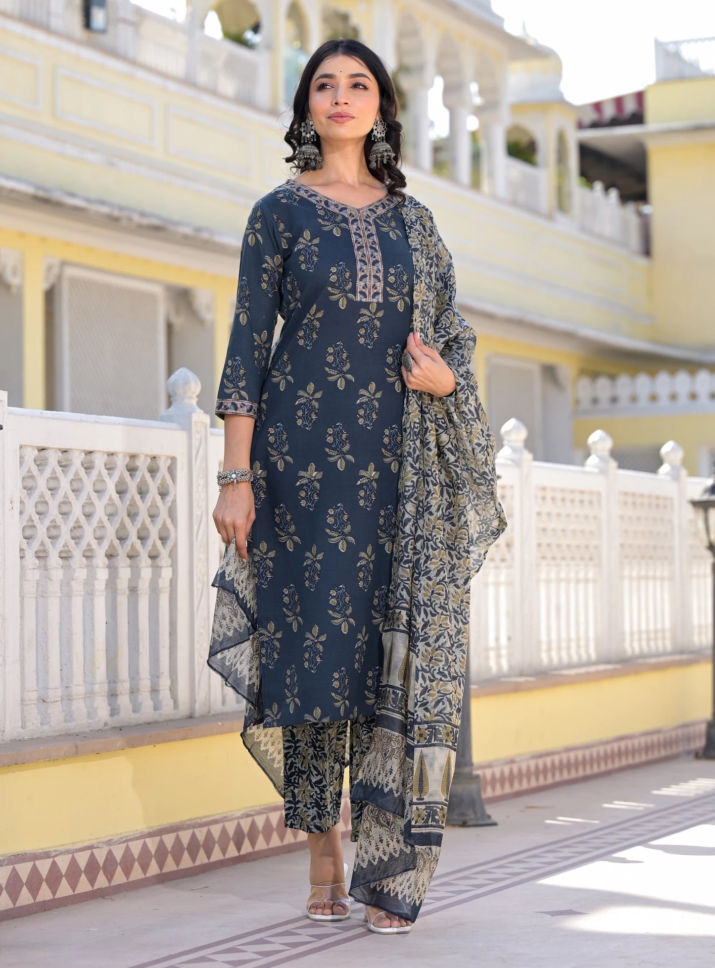 Women Viscose Rayon Kurta Pant Dupatta Set