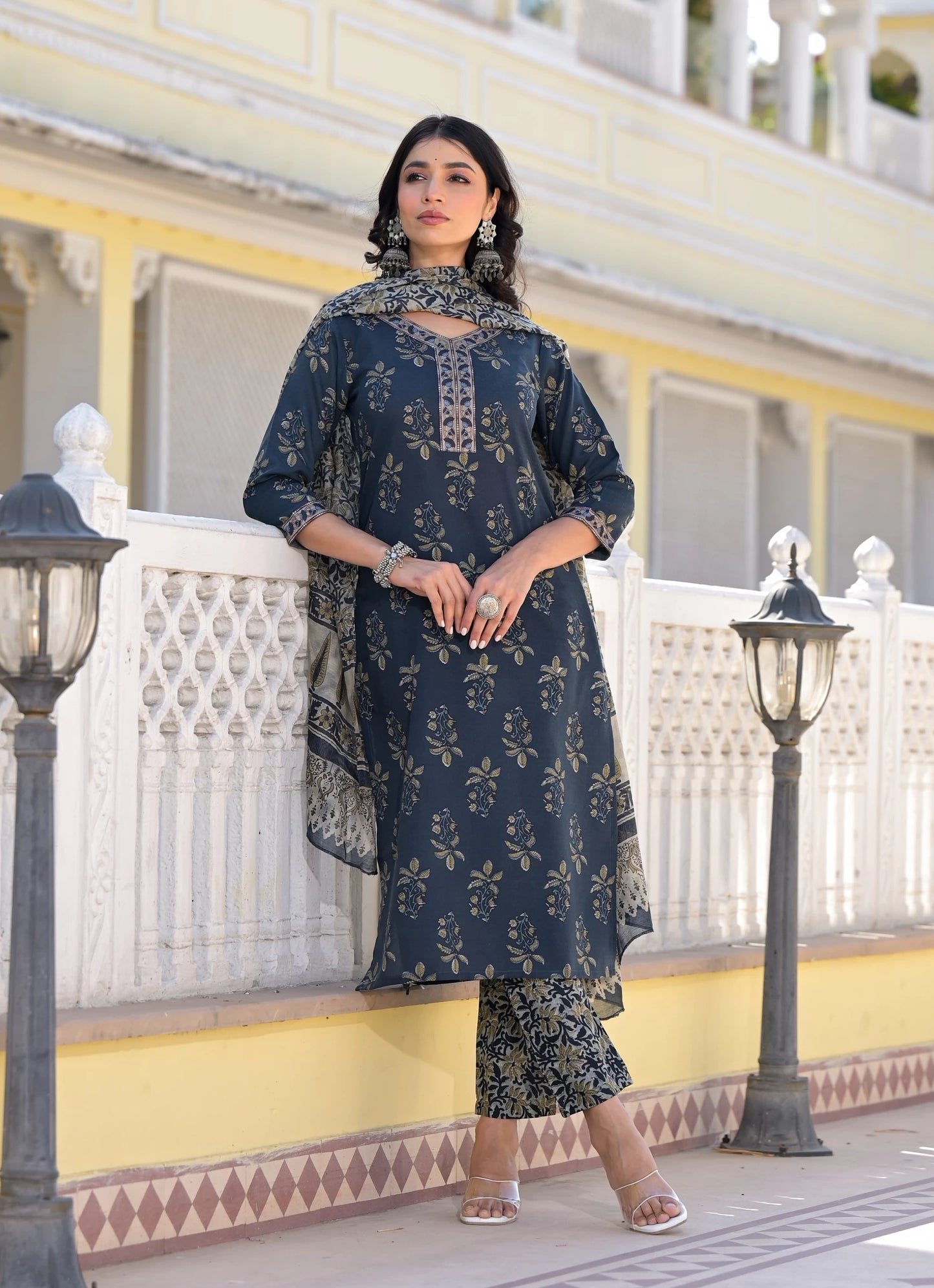 Women Viscose Rayon Kurta Pant Dupatta Set