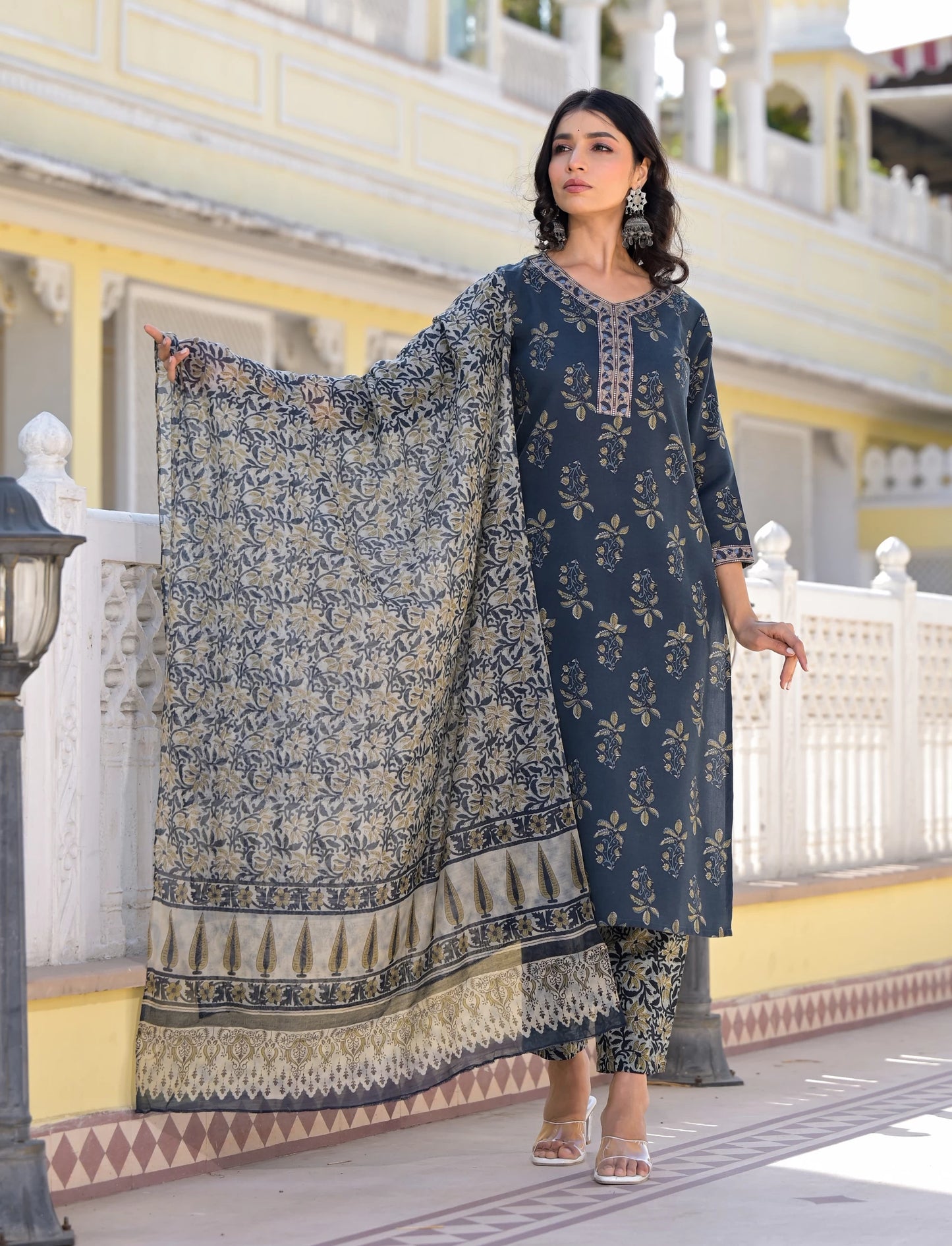 Women Viscose Rayon Kurta Pant Dupatta Set