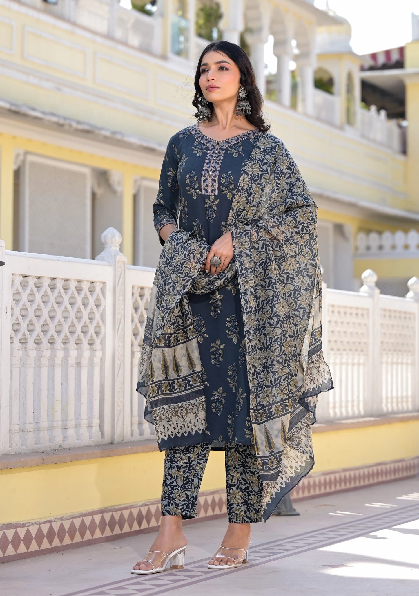 Women Viscose Rayon Kurta Pant Dupatta Set