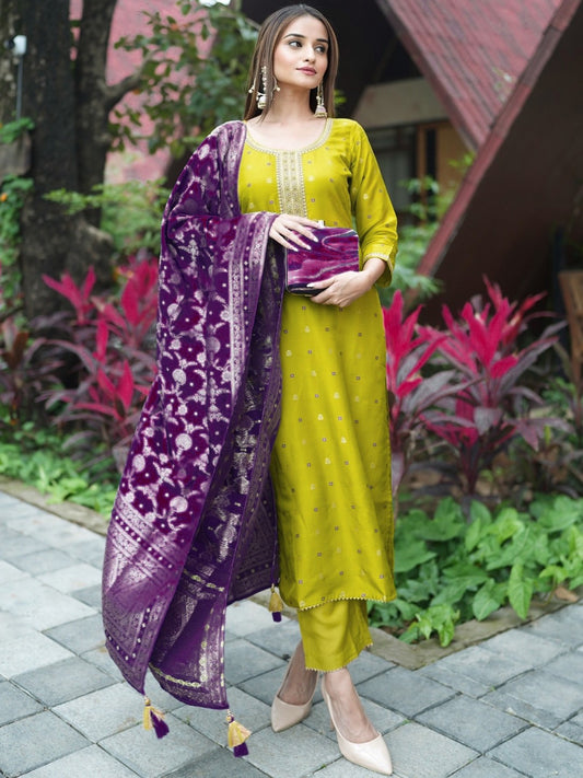 Ethnic Motifs Woven Design Regular Kurta with Trousers & Dupatta