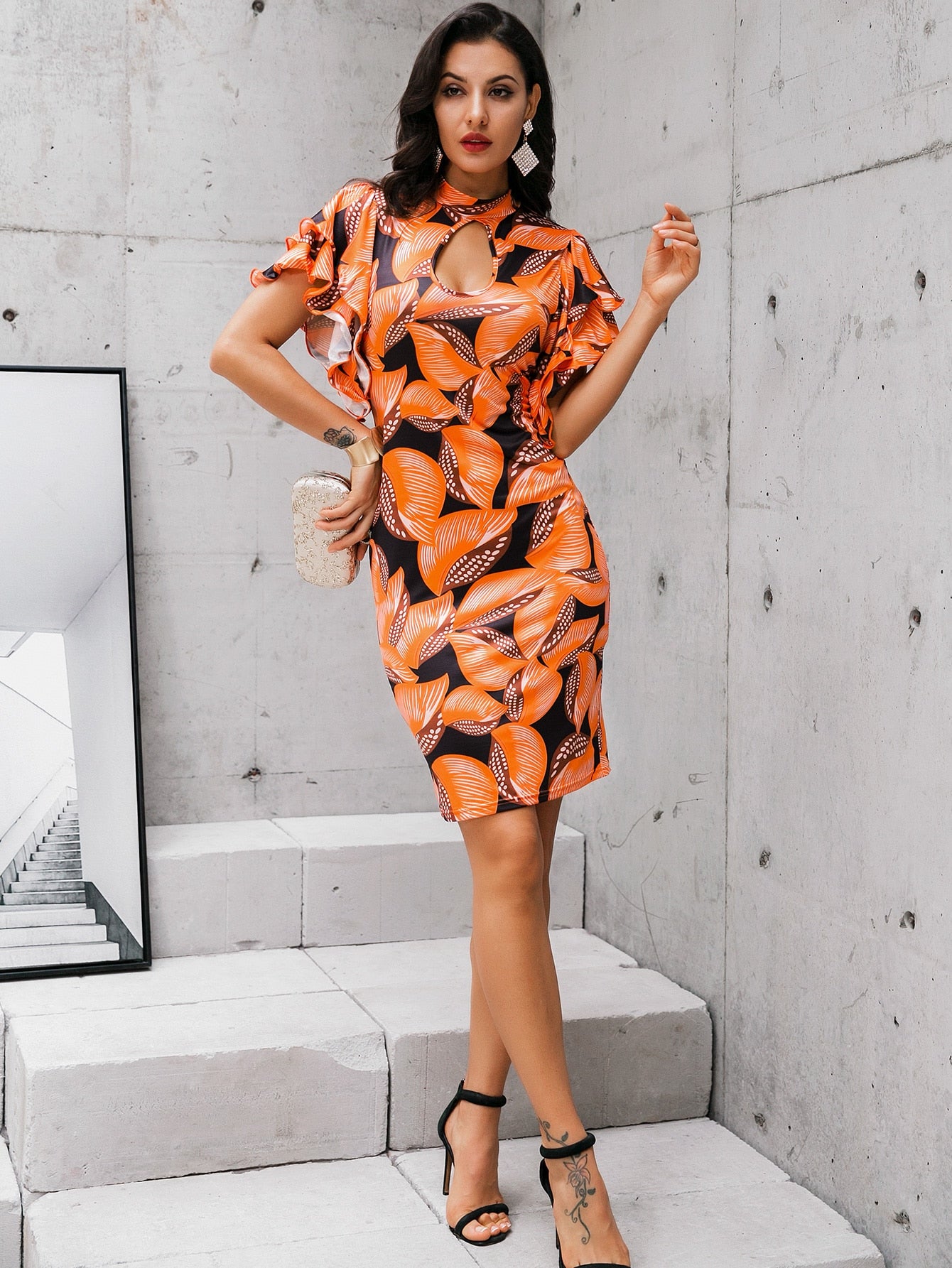 Cut-out Front Leaf Print Bodycon Dress