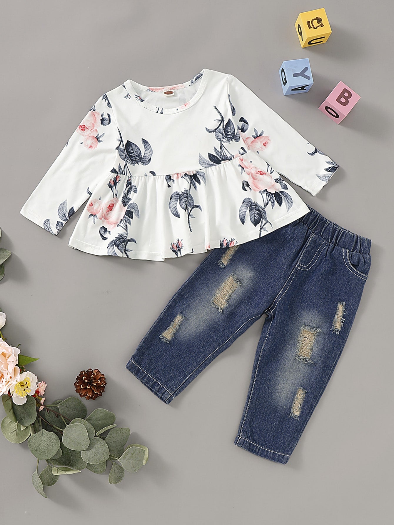 Baby Girl Floral Print Top & Ripped Jeans
