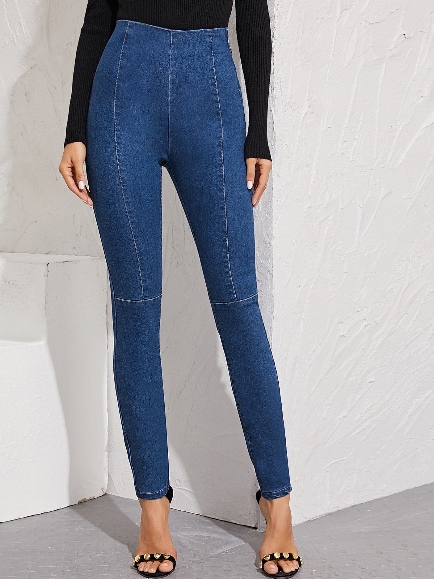 Jeggings with clearance zippers at ankle