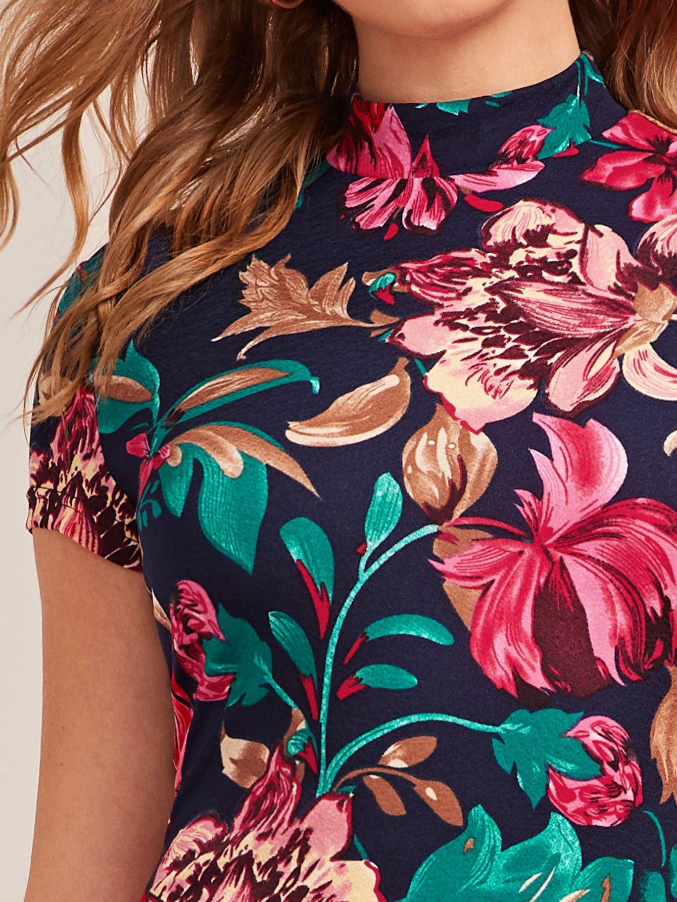 Mock-Neck Form Fitted Floral Print Dress